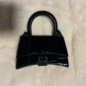 Elegant Black Women's Handbag